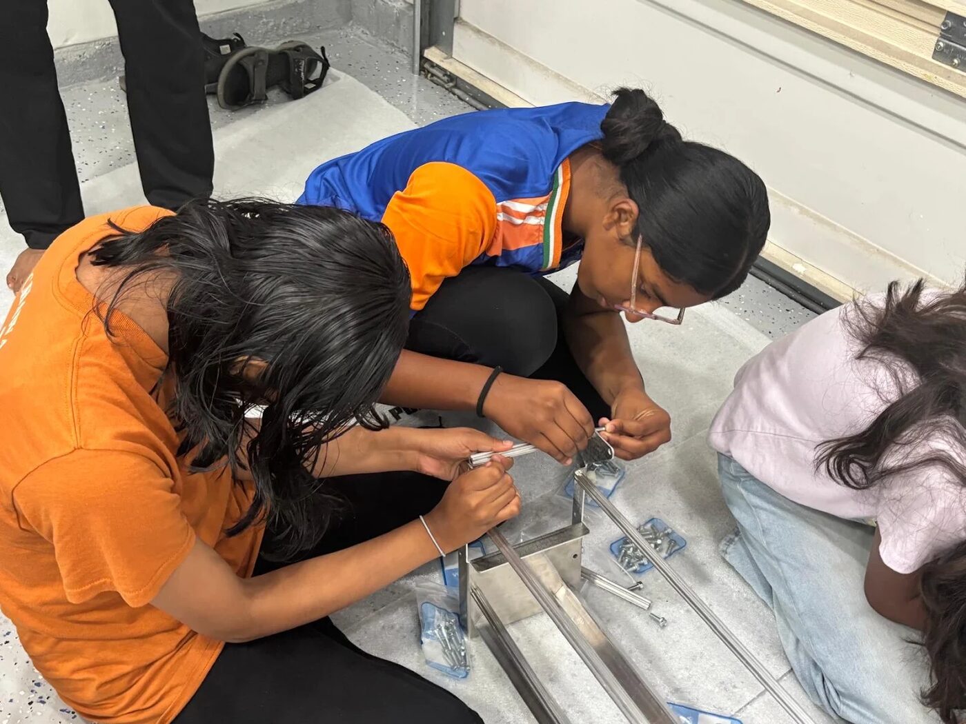 Team assembling the drivetrain