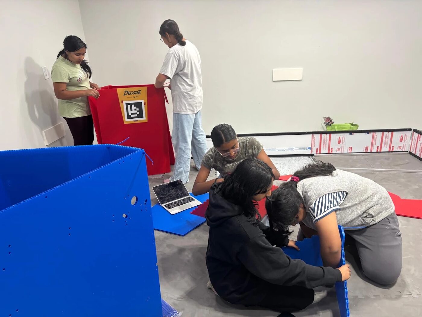 Team assembling field elements